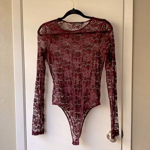 Maroon Lacy Body Top size L